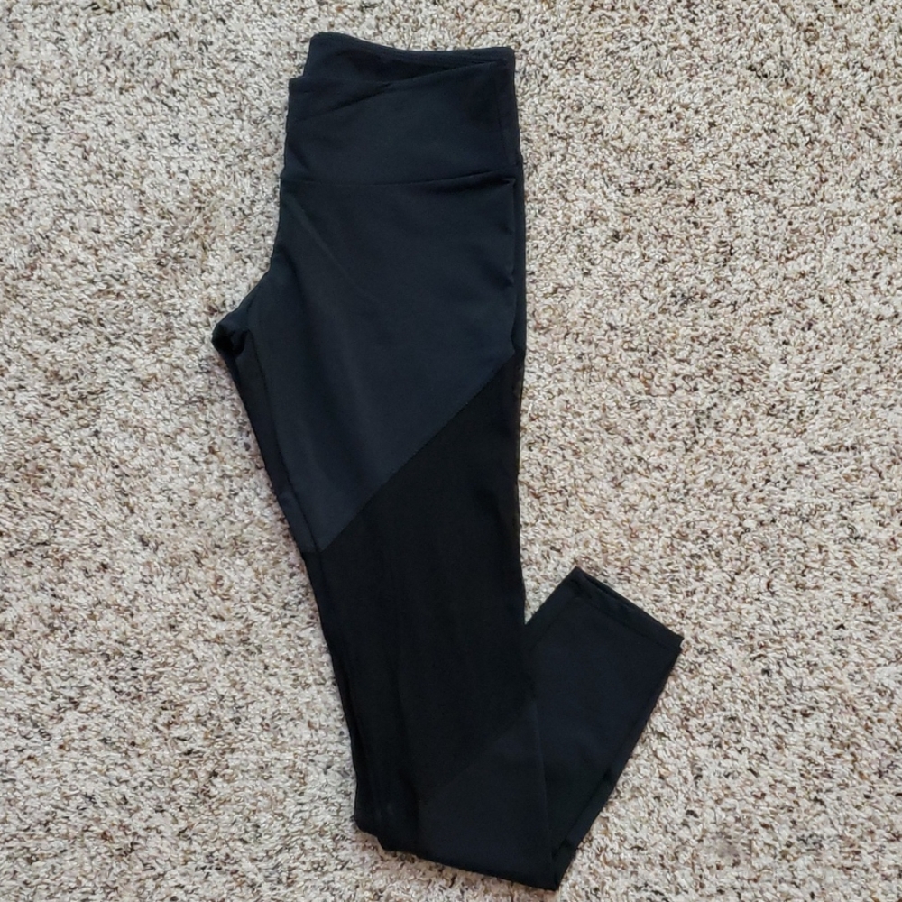 Onzie mesh panel leggings